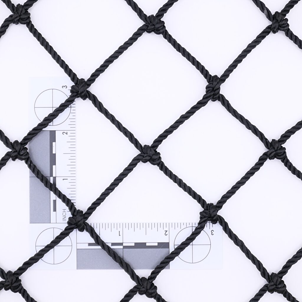 Diamond mesh pattern heavy duty nylon netting